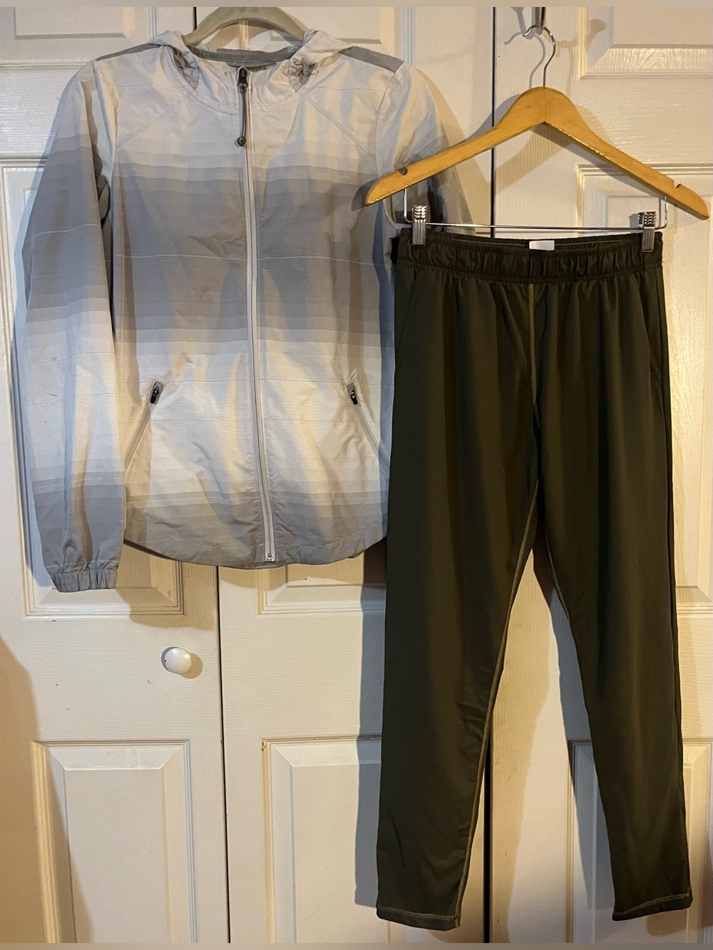 Zella Nordstrom Women’s Lightweight Zip Up  Hooded Jacket(S) + Zyia Joggers(XS)